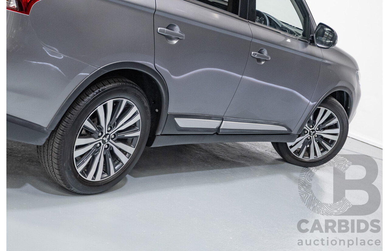 04/2020 Mitsubishi Outlander LS ZL MY20 4D Wagon Grey 2.4L - 7 Seats