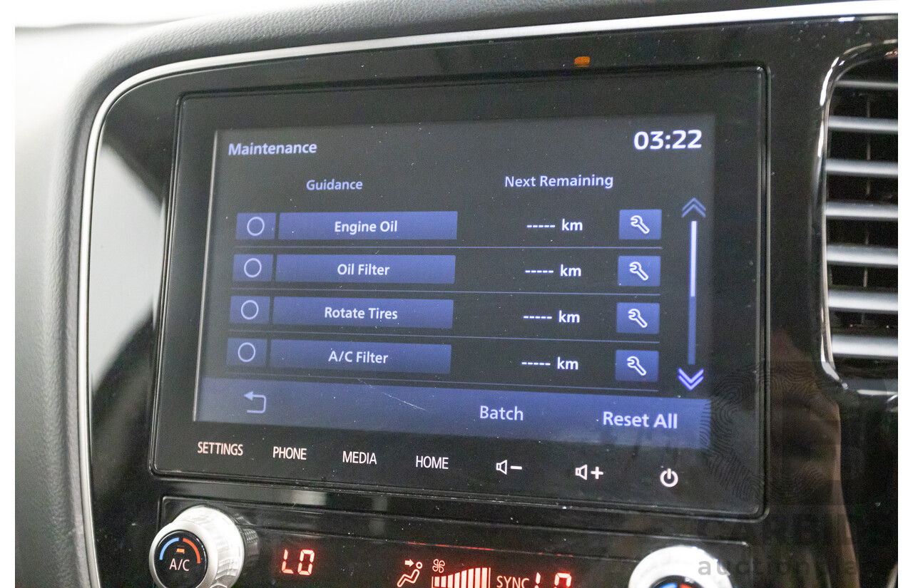 04/2020 Mitsubishi Outlander LS ZL MY20 4D Wagon Grey 2.4L - 7 Seats