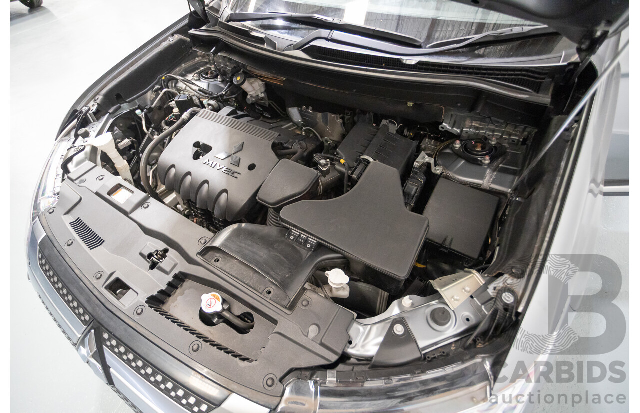 04/2020 Mitsubishi Outlander LS ZL MY20 4D Wagon Grey 2.4L - 7 Seats