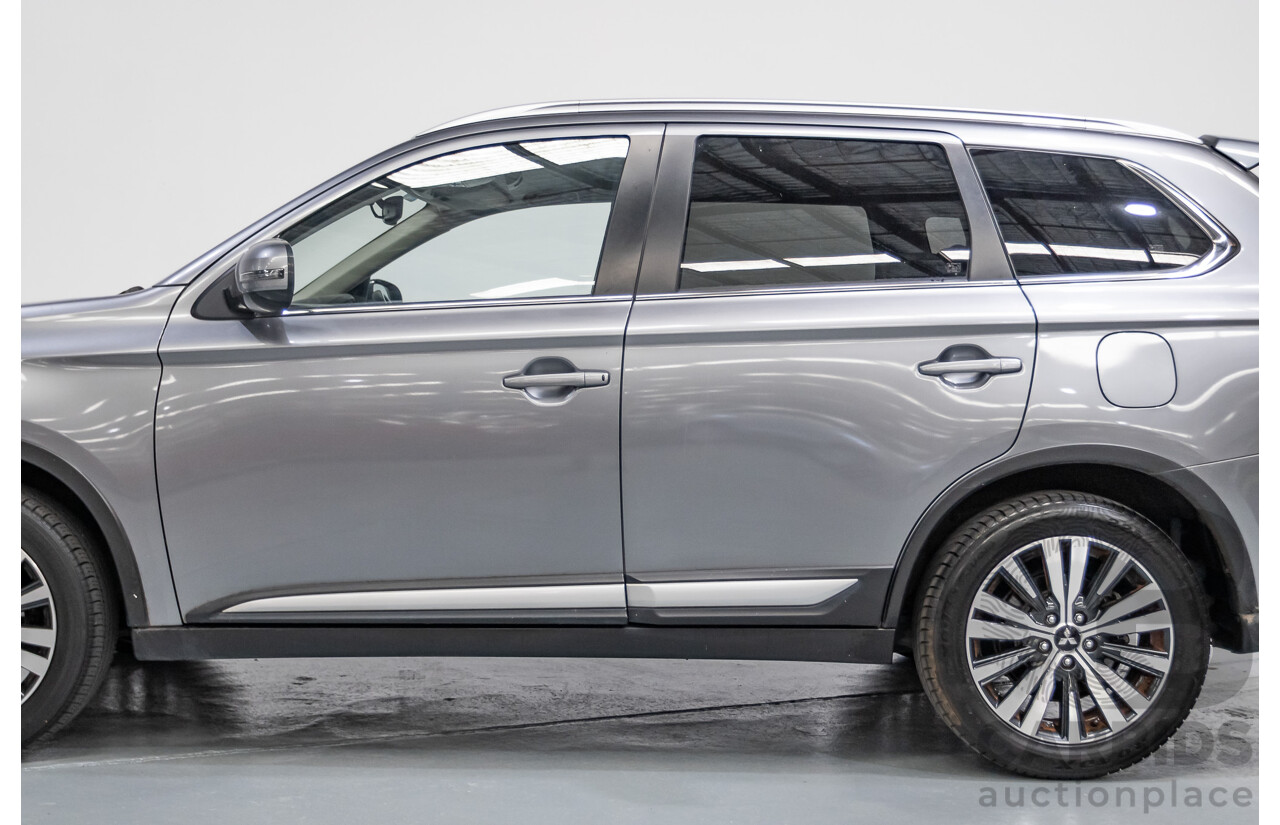 04/2020 Mitsubishi Outlander LS ZL MY20 4D Wagon Grey 2.4L - 7 Seats