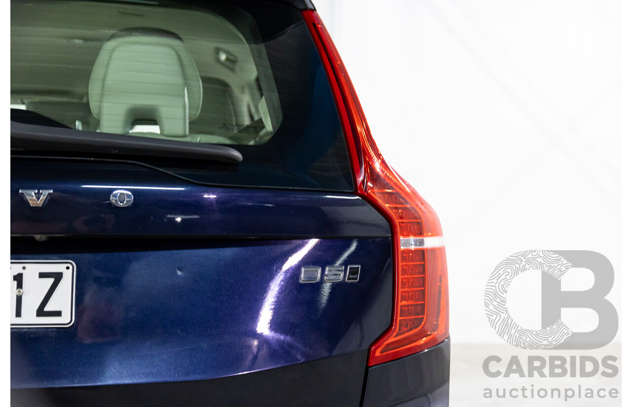 07/2019 Volvo XC90 D5 Momentum (AWD) 256 MY20 4d Wagon Magic Blue Metallic Turbo Diesel 2.0L
