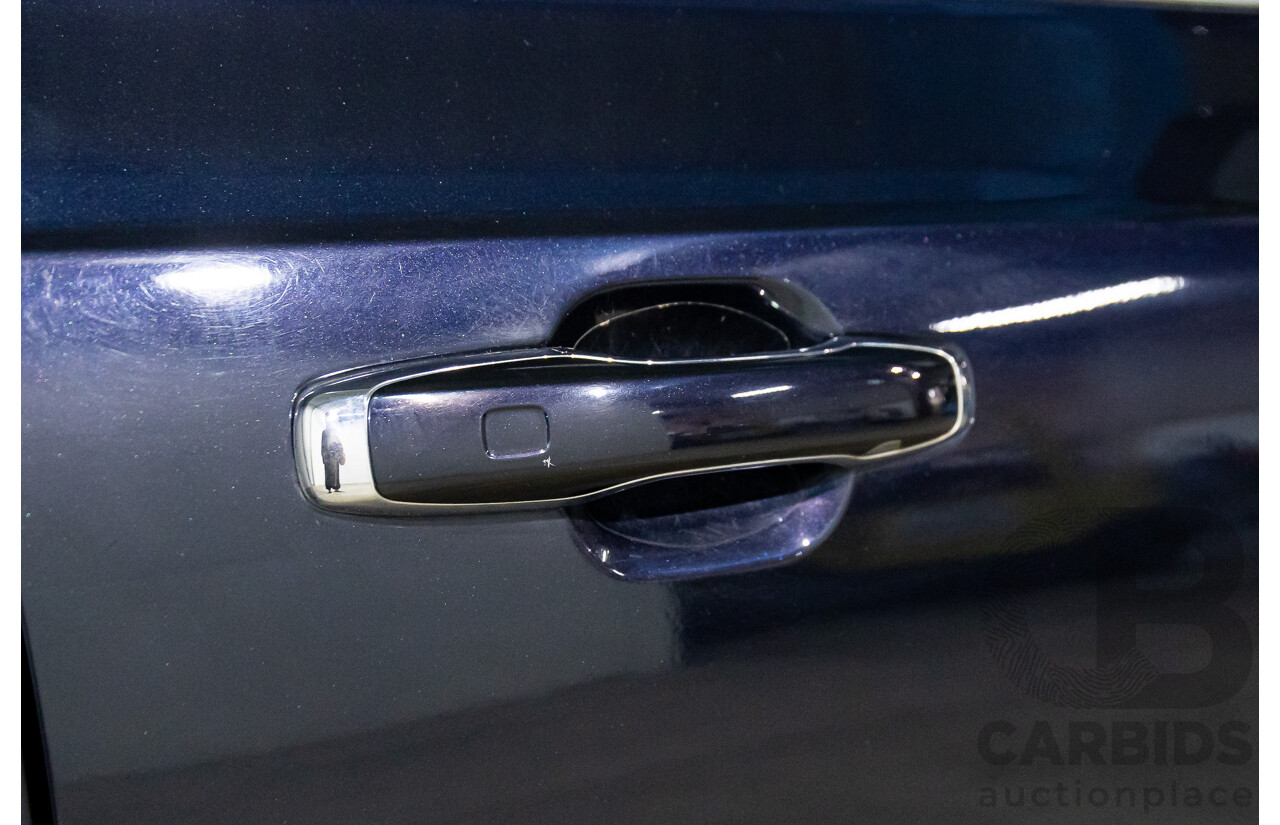 07/2019 Volvo XC90 D5 Momentum (AWD) 256 MY20 4d Wagon Magic Blue Metallic Turbo Diesel 2.0L