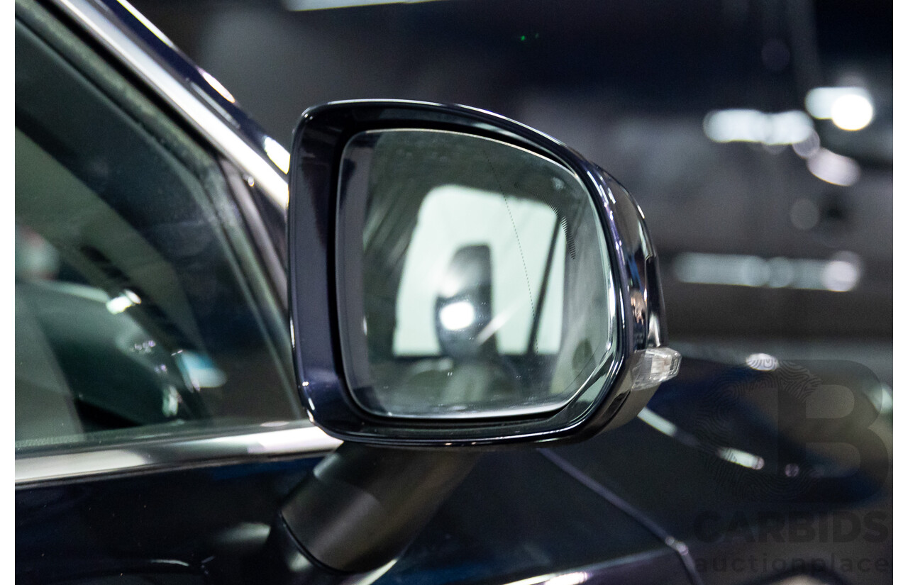 07/2019 Volvo XC90 D5 Momentum (AWD) 256 MY20 4d Wagon Magic Blue Metallic Turbo Diesel 2.0L