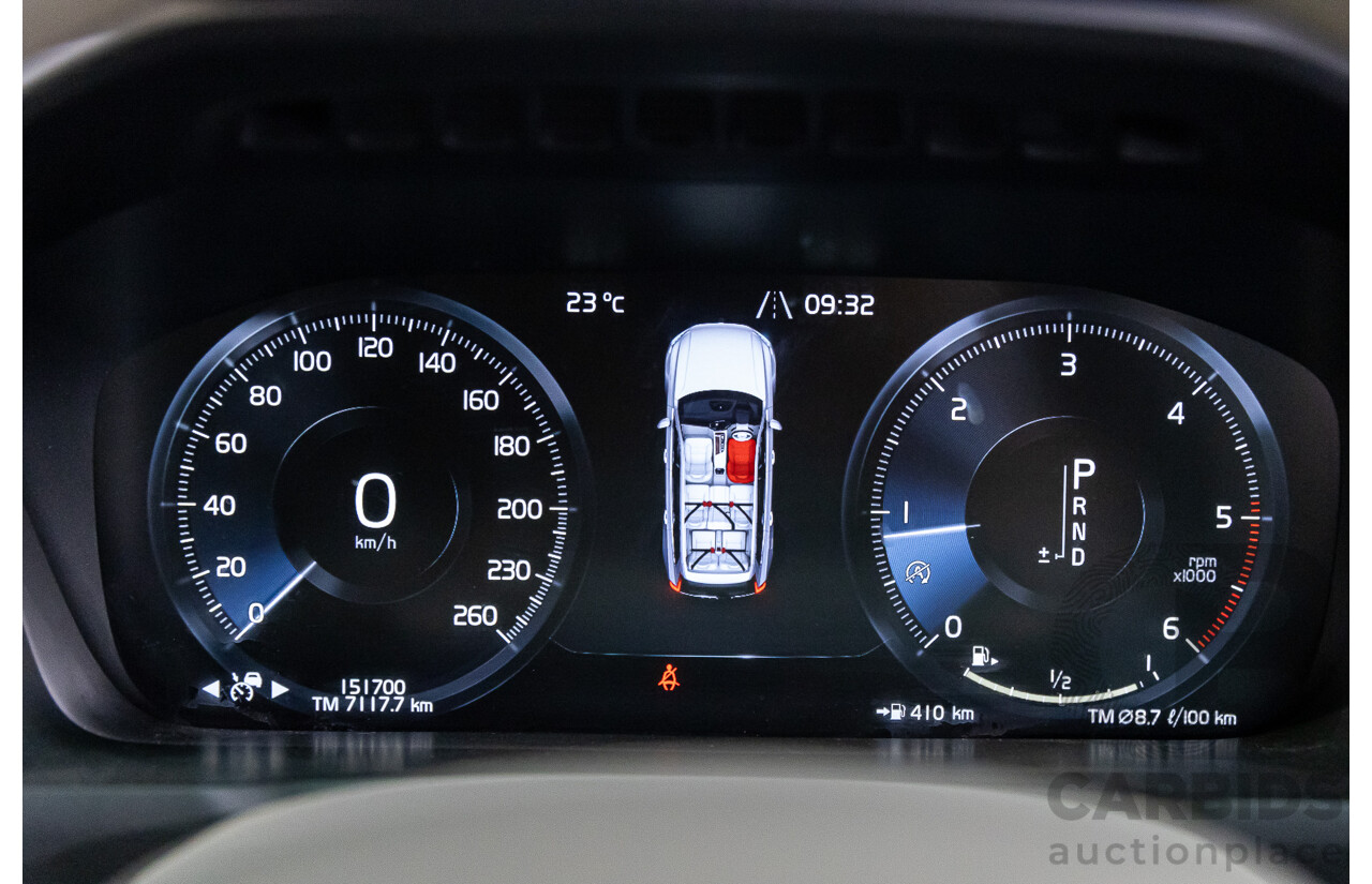 07/2019 Volvo XC90 D5 Momentum (AWD) 256 MY20 4d Wagon Magic Blue Metallic Turbo Diesel 2.0L