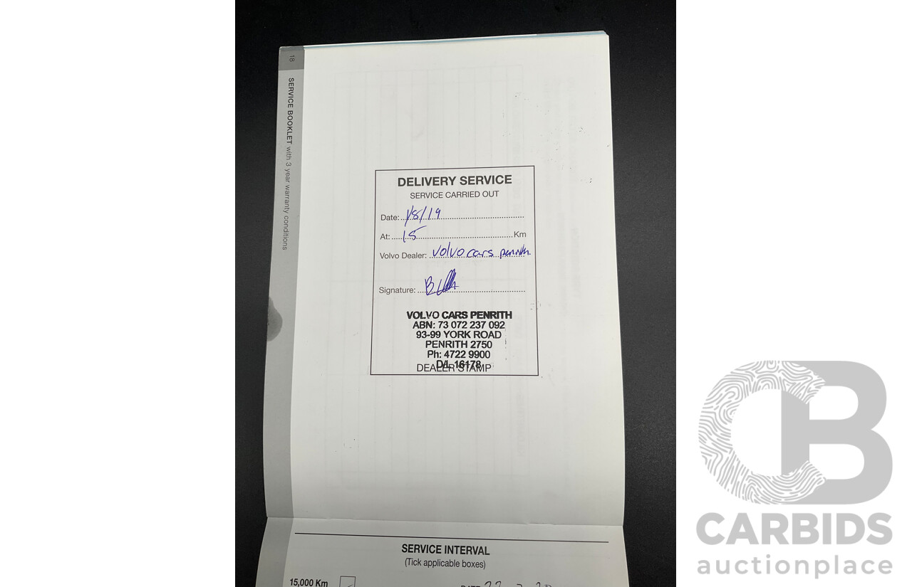 07/2019 Volvo XC90 D5 Momentum (AWD) 256 MY20 4d Wagon Magic Blue Metallic Turbo Diesel 2.0L