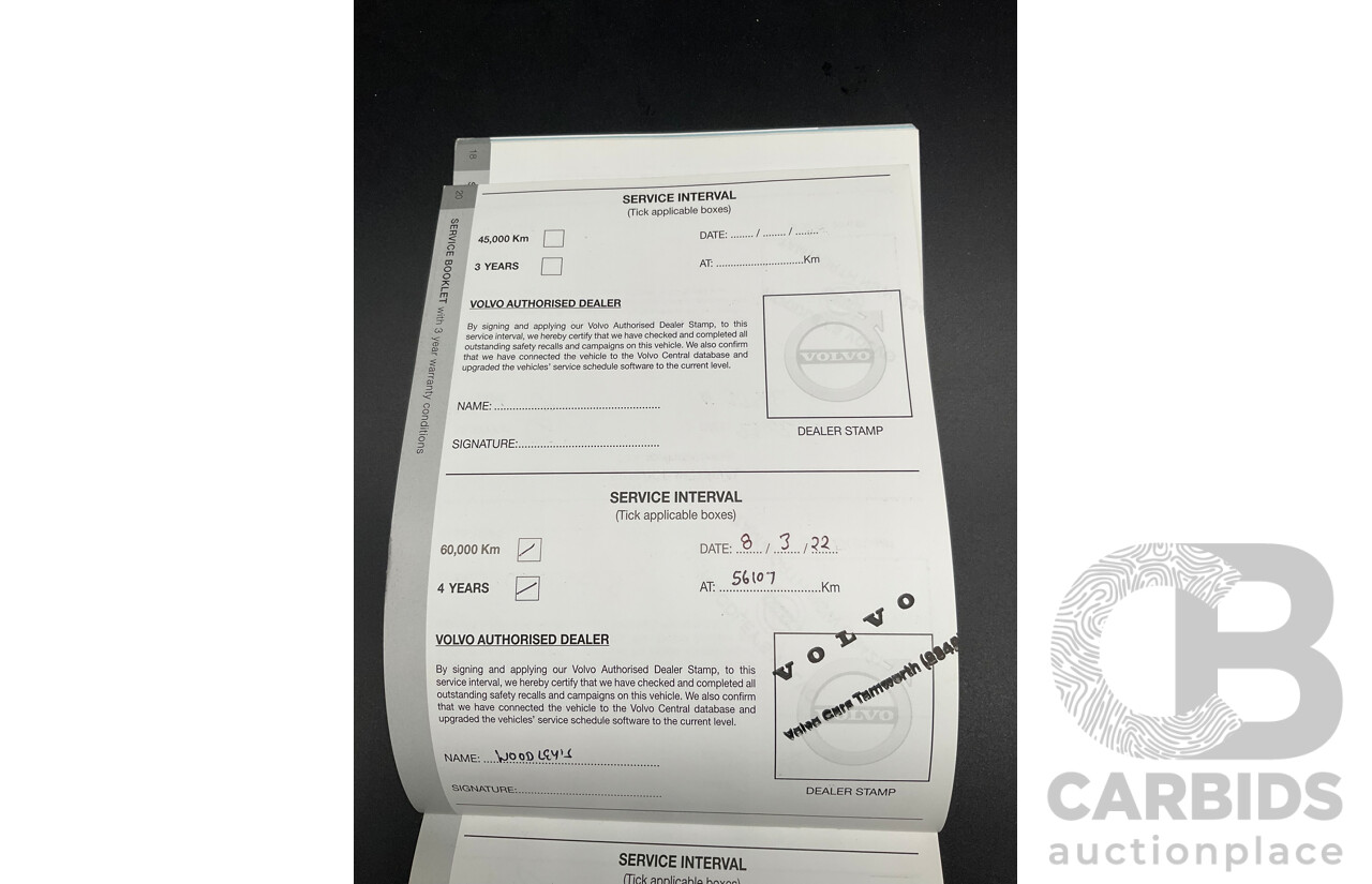 07/2019 Volvo XC90 D5 Momentum (AWD) 256 MY20 4d Wagon Magic Blue Metallic Turbo Diesel 2.0L