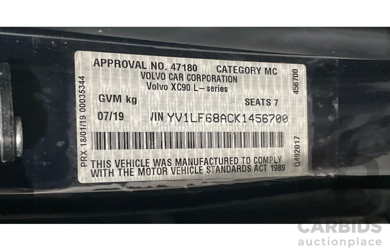 07/2019 Volvo XC90 D5 Momentum (AWD) 256 MY20 4d Wagon Magic Blue Metallic Turbo Diesel 2.0L