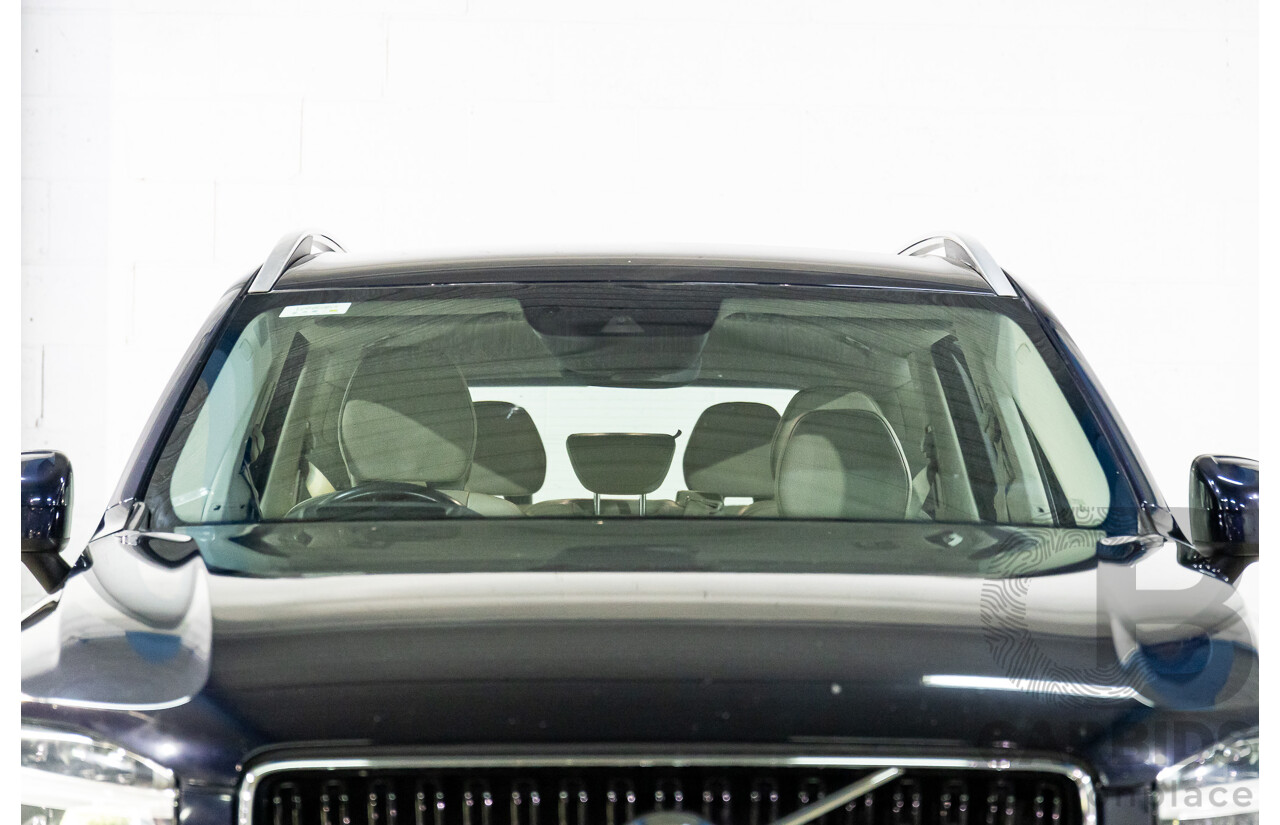 07/2019 Volvo XC90 D5 Momentum (AWD) 256 MY20 4d Wagon Magic Blue Metallic Turbo Diesel 2.0L