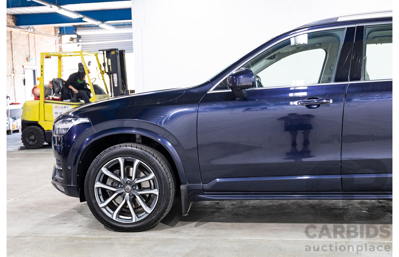 07/2019 Volvo XC90 D5 Momentum (AWD) 256 MY20 4d Wagon Magic Blue Metallic Turbo Diesel 2.0L