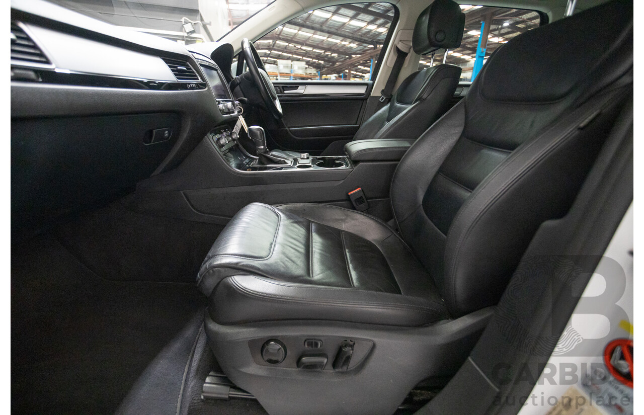 1/2015 Volkswagen Touareg V6 TDI (AWD) 7P MY15 4D Wagon Pure White Turbo Diesel 3.0L