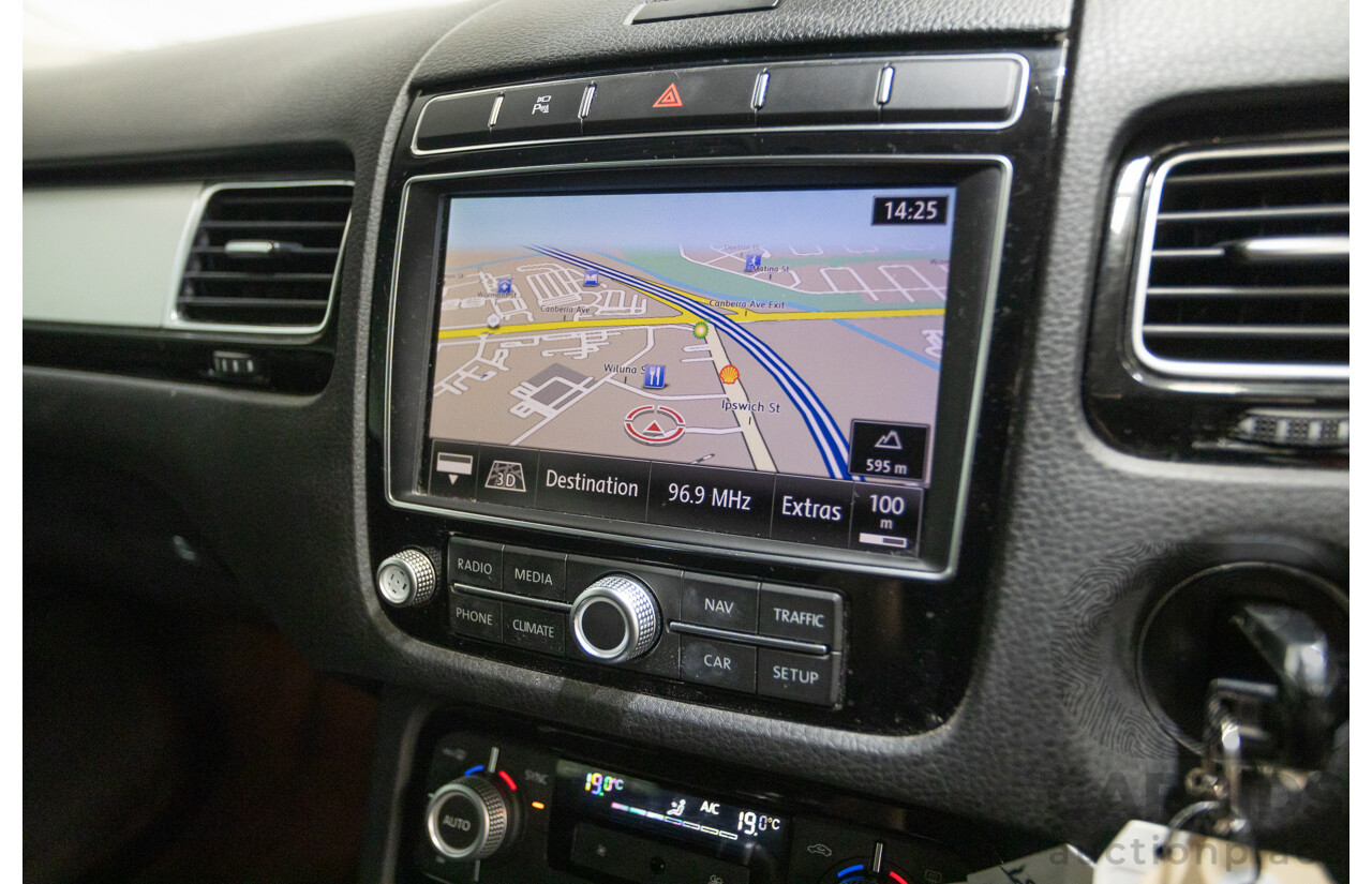 1/2015 Volkswagen Touareg V6 TDI (AWD) 7P MY15 4D Wagon Pure White Turbo Diesel 3.0L