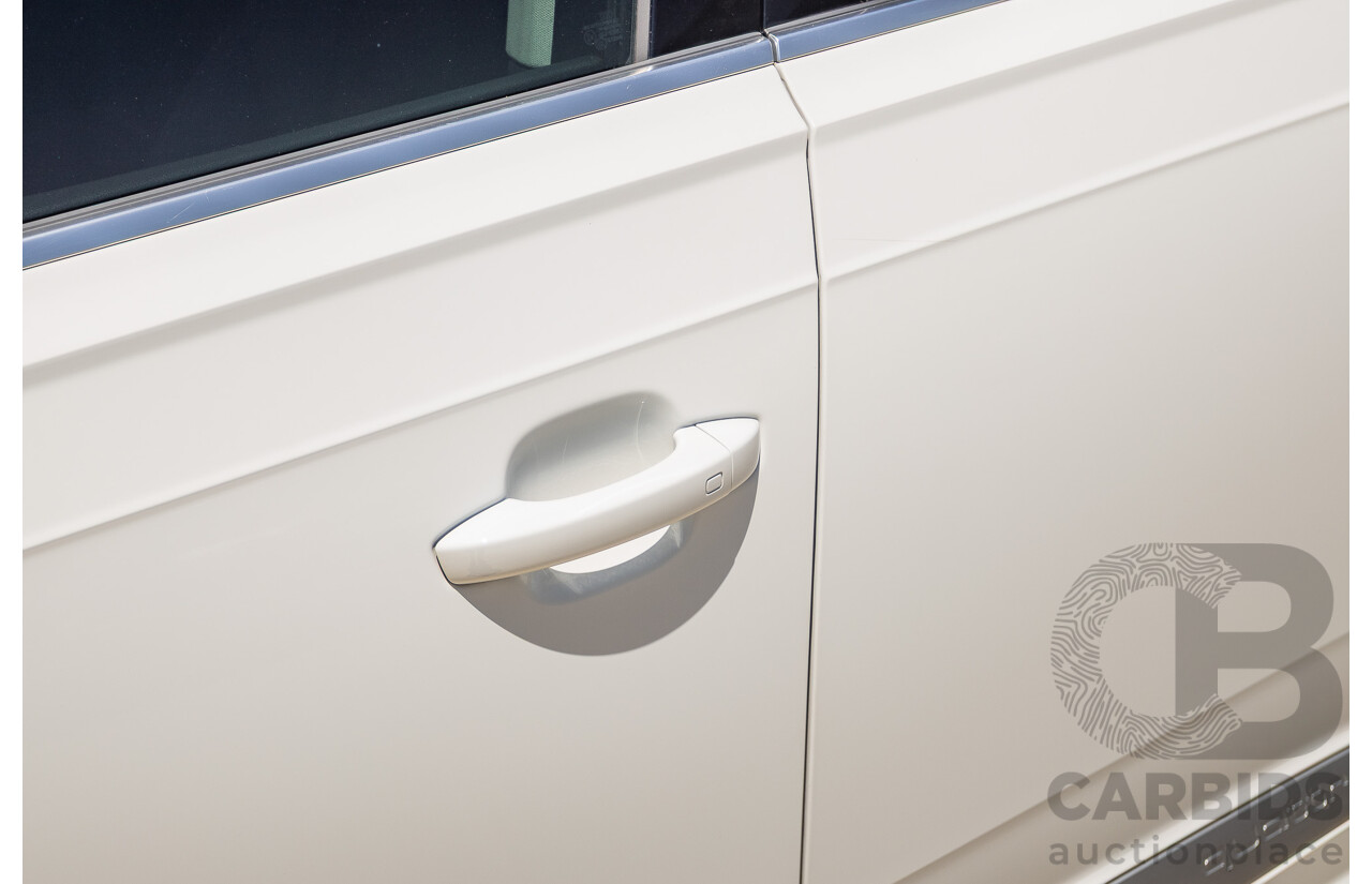 10/2015 Audi Q7 3.0 TDI Quattro (AWD) 4M 4D Wagon Pure White Turbo Diesel V6 (200kw) 3.0L - 7 seater