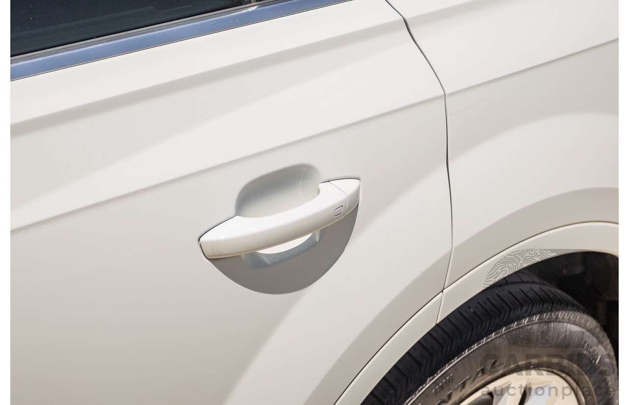 10/2015 Audi Q7 3.0 TDI Quattro (AWD) 4M 4D Wagon Pure White Turbo Diesel V6 (200kw) 3.0L - 7 seater