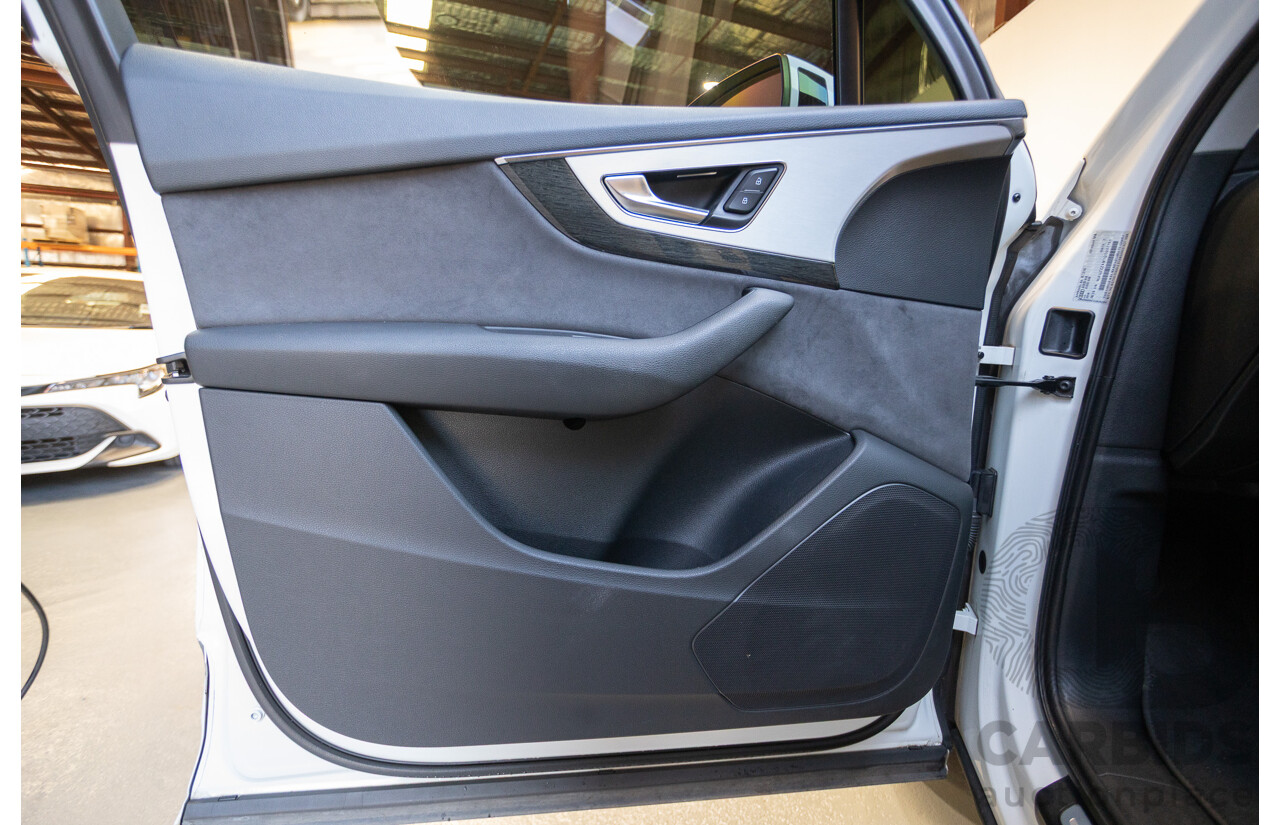 10/2015 Audi Q7 3.0 TDI Quattro (AWD) 4M 4D Wagon Pure White Turbo Diesel V6 (200kw) 3.0L - 7 seater