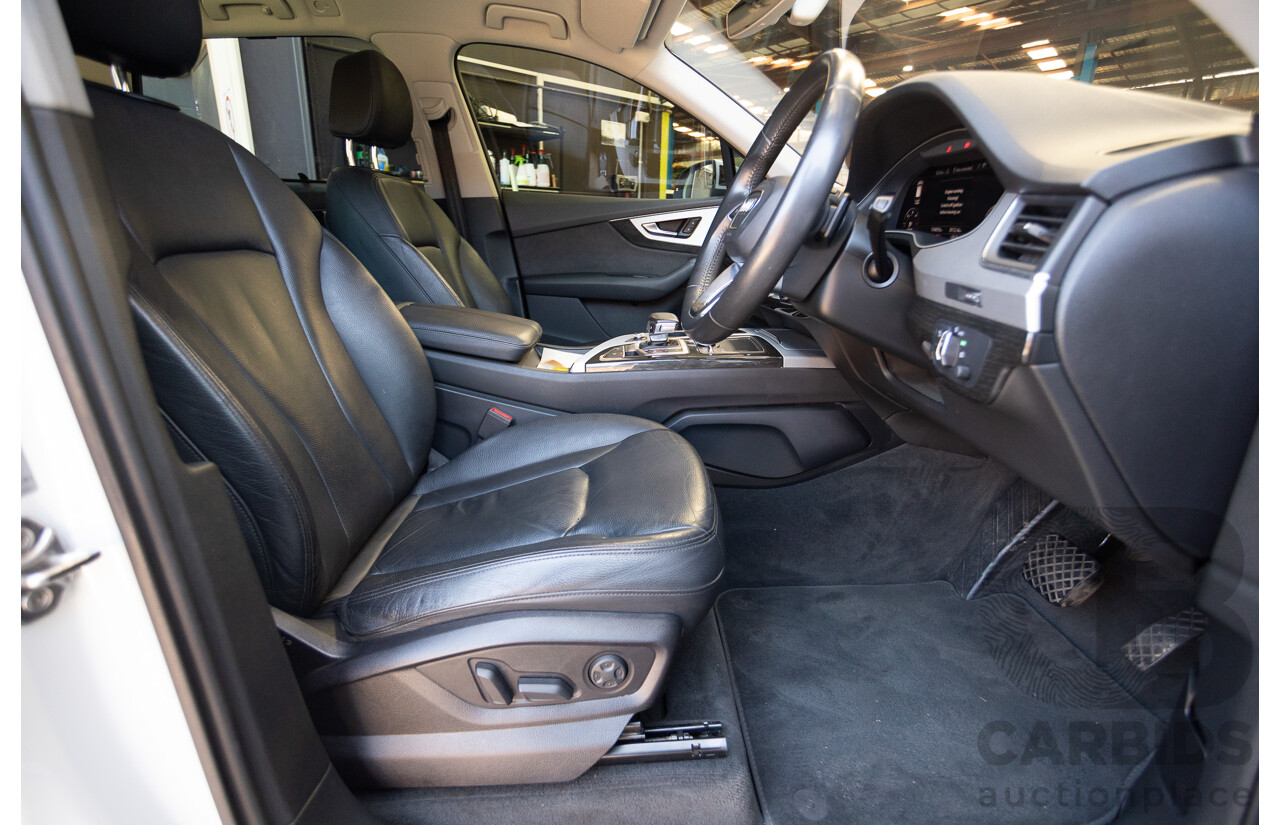 10/2015 Audi Q7 3.0 TDI Quattro (AWD) 4M 4D Wagon Pure White Turbo Diesel V6 (200kw) 3.0L - 7 seater