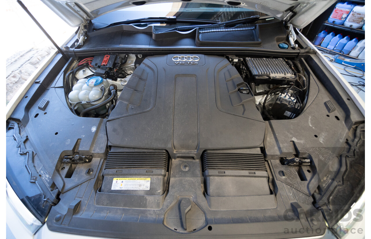 10/2015 Audi Q7 3.0 TDI Quattro (AWD) 4M 4D Wagon Pure White Turbo Diesel V6 (200kw) 3.0L - 7 seater