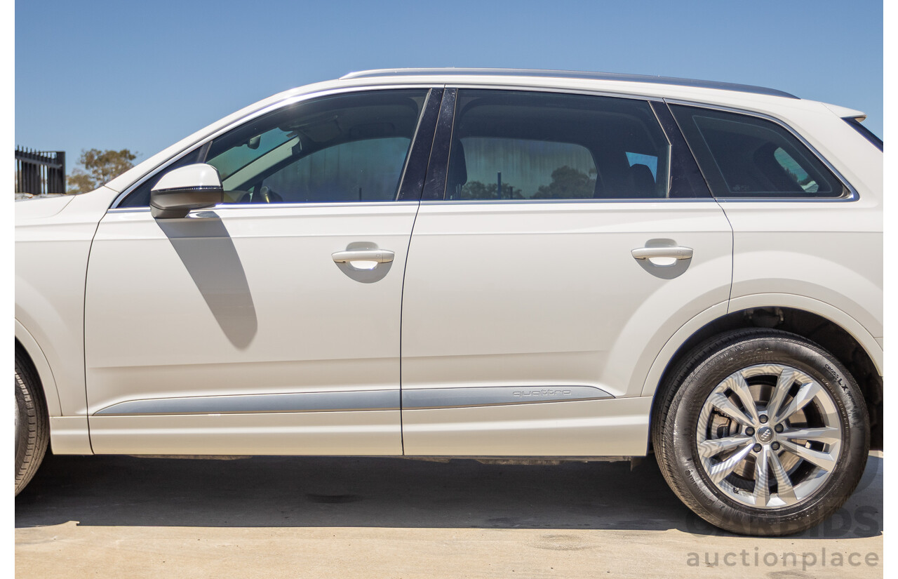 10/2015 Audi Q7 3.0 TDI Quattro (AWD) 4M 4D Wagon Pure White Turbo Diesel V6 (200kw) 3.0L - 7 seater