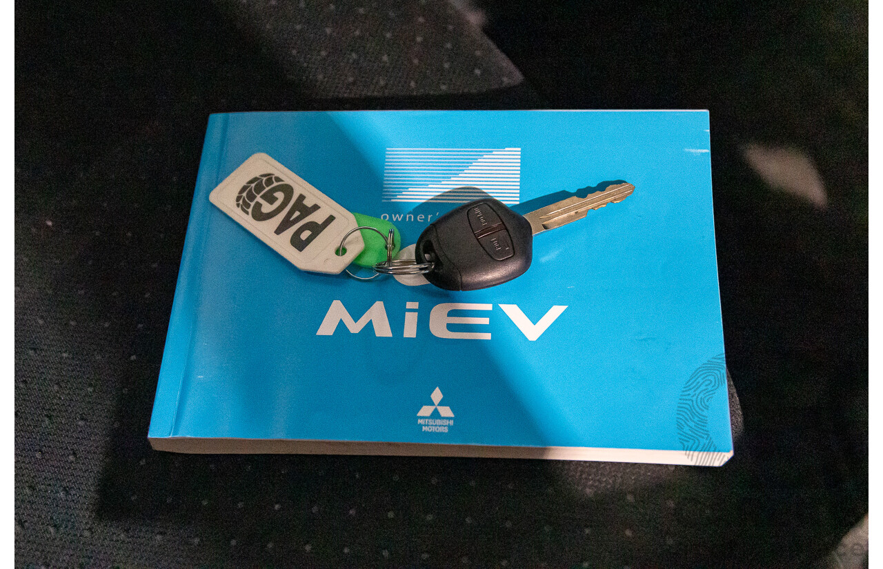 1/2013 Mitsubishi i-MiEV MY12 5d Hatchback Ocean Blue Metallic Dedicated Electric EV 49kW