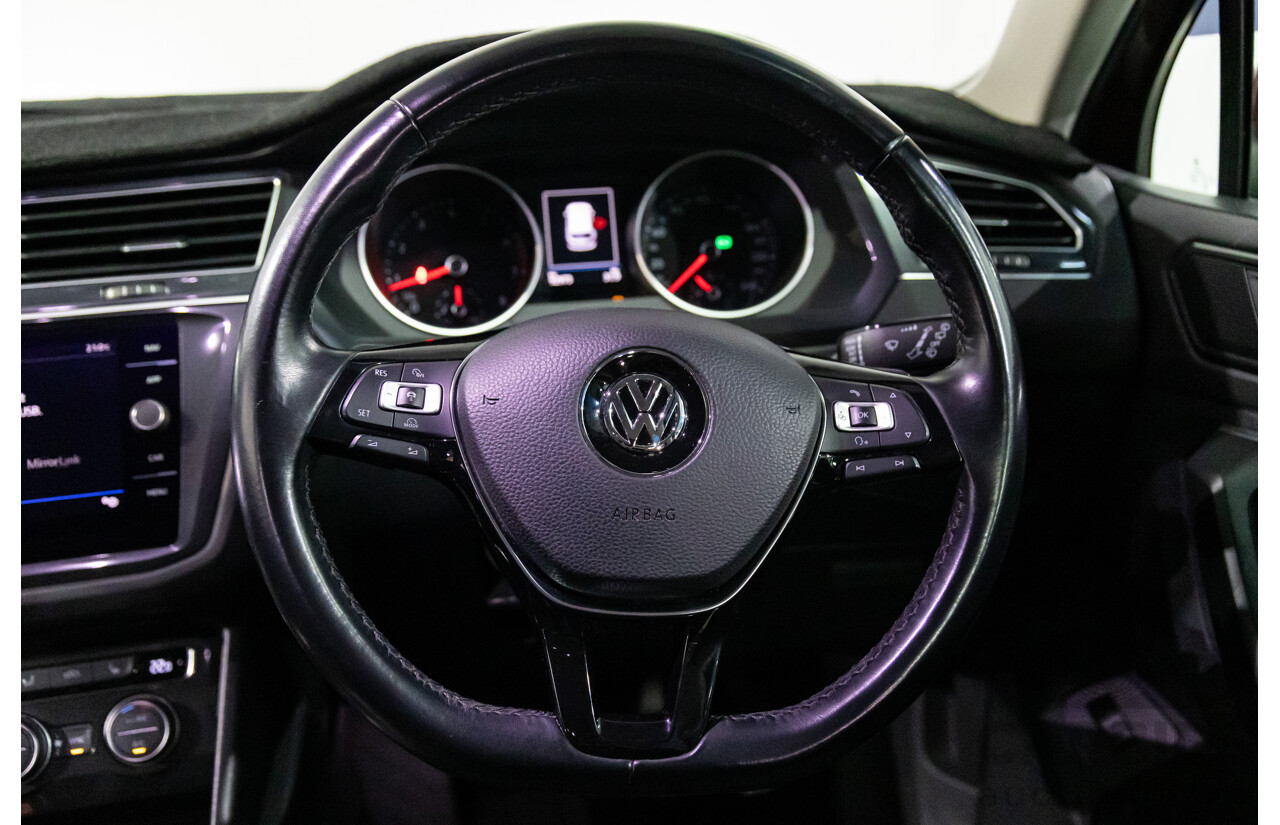 02/2018 Volkswagen Tiguan 162 TSI Sportline (AWD) 5NA MY18 4d Wagon Ruby Red Metallic Turbo 2.0L