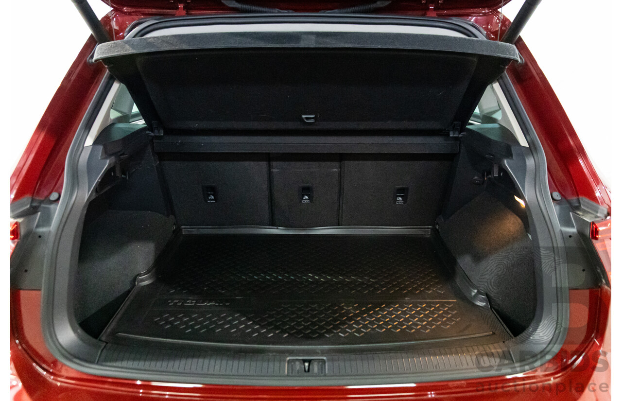 02/2018 Volkswagen Tiguan 162 TSI Sportline (AWD) 5NA MY18 4d Wagon Ruby Red Metallic Turbo 2.0L