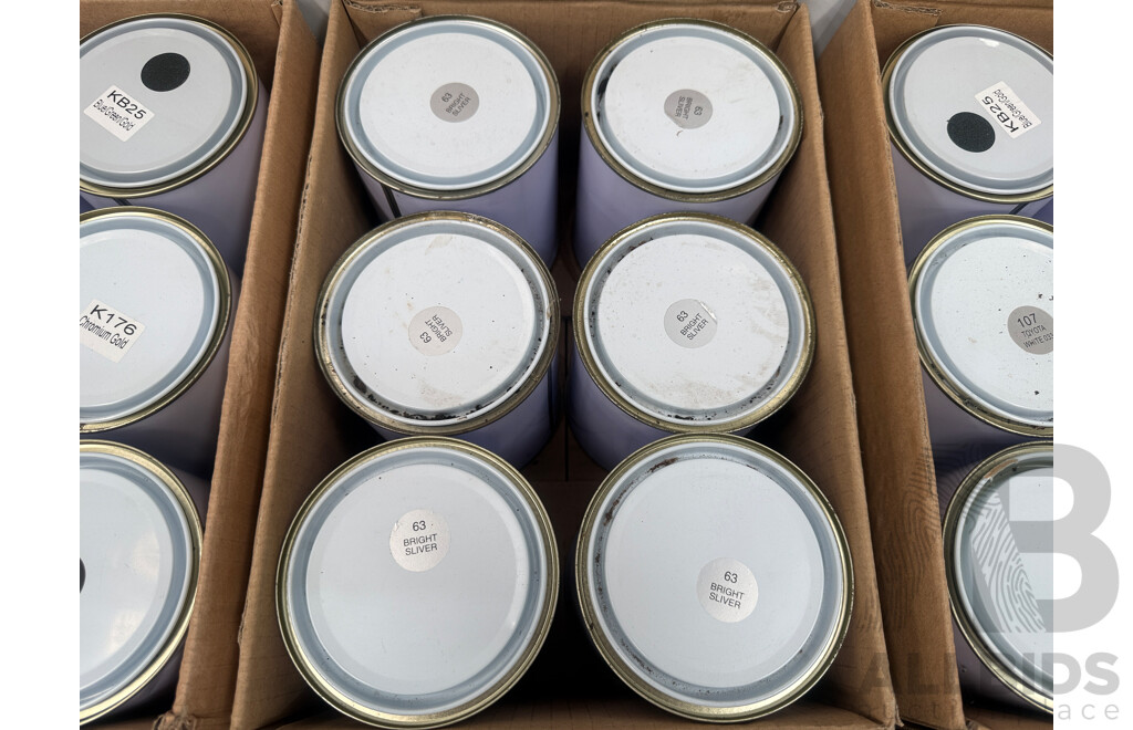 5x Boxes of Assorted 1Litre Paint - Assorted Colours
