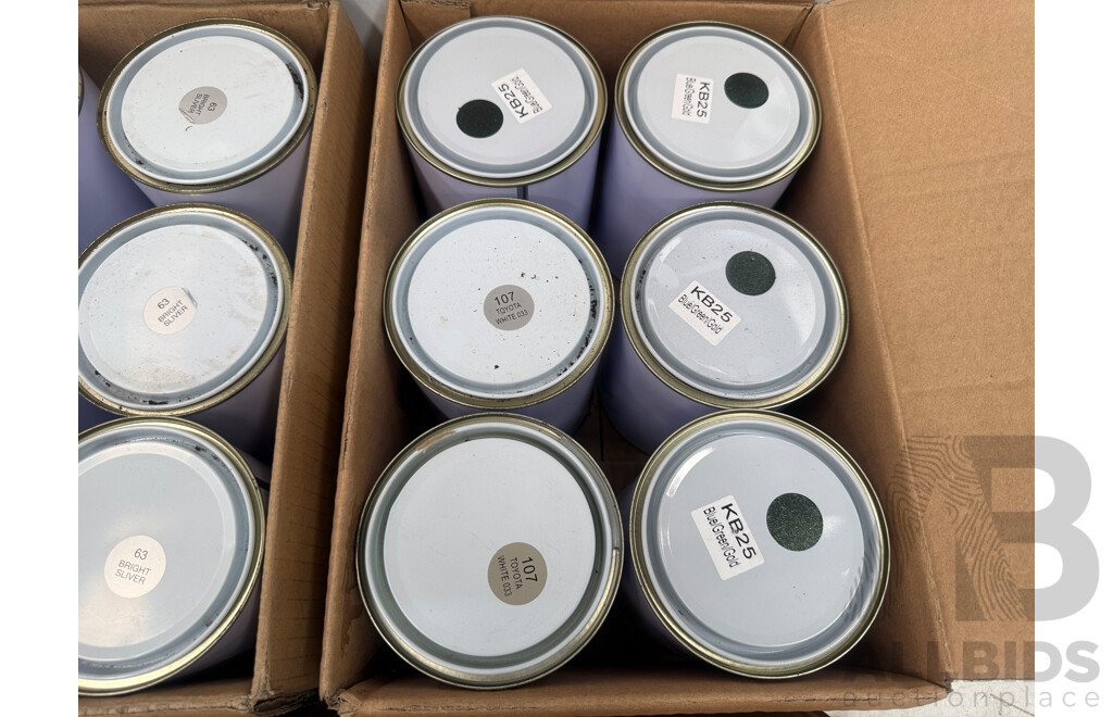 5x Boxes of Assorted 1Litre Paint - Assorted Colours