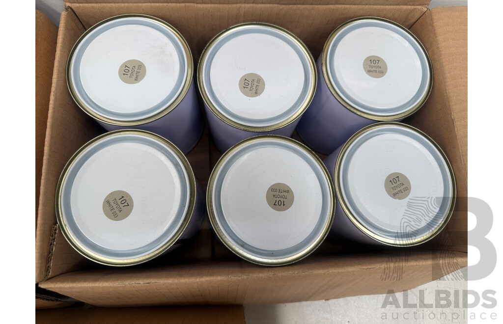 5x Boxes of Assorted 1Litre Paint - Assorted Colours