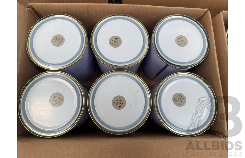 5x Boxes of Assorted 1Litre Paint - Assorted Colours