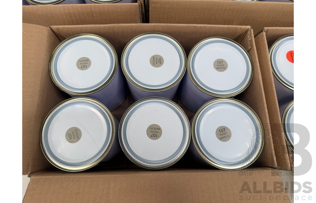 5x Boxes of Assorted 1Litre Paint - Assorted Colours