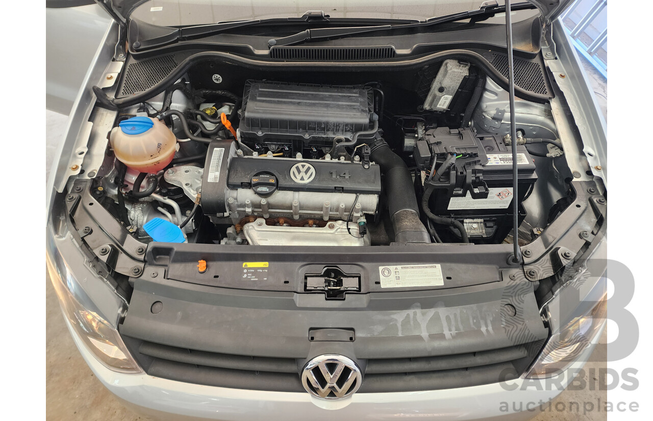9/2013 Volkswagen Polo Trendline 6R MY14 5d Hatchback Silver 1.4L