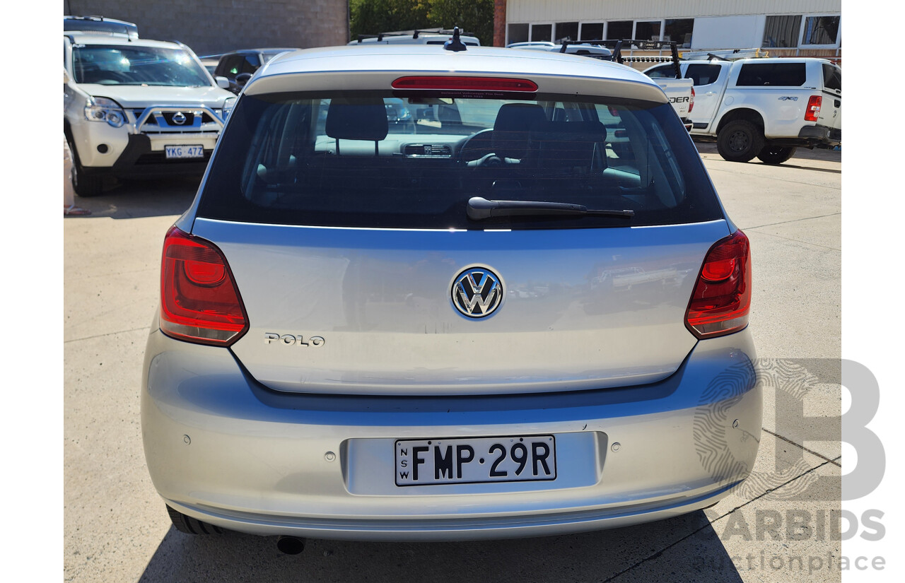 9/2013 Volkswagen Polo Trendline 6R MY14 5d Hatchback Silver 1.4L