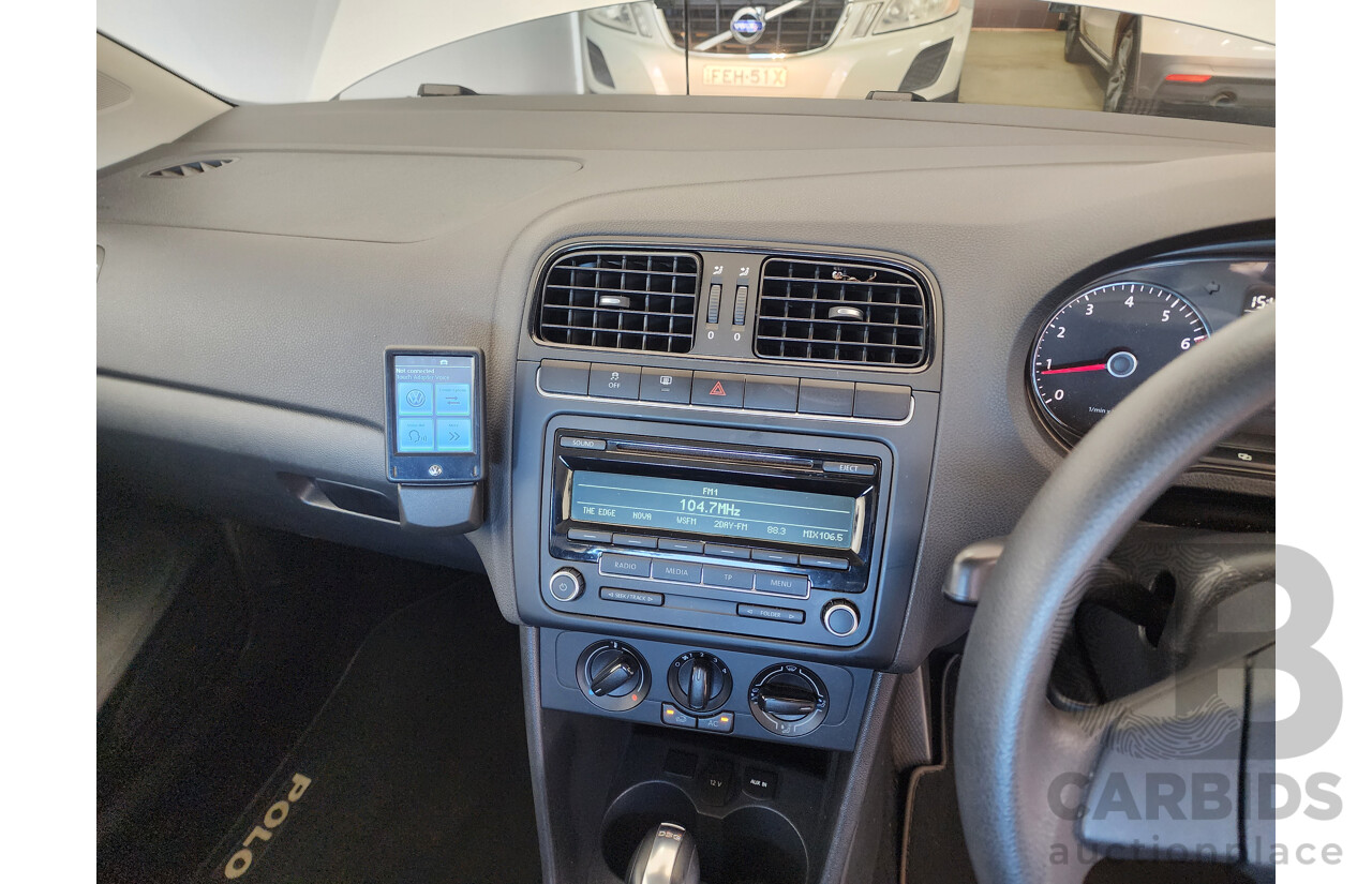 9/2013 Volkswagen Polo Trendline 6R MY14 5d Hatchback Silver 1.4L