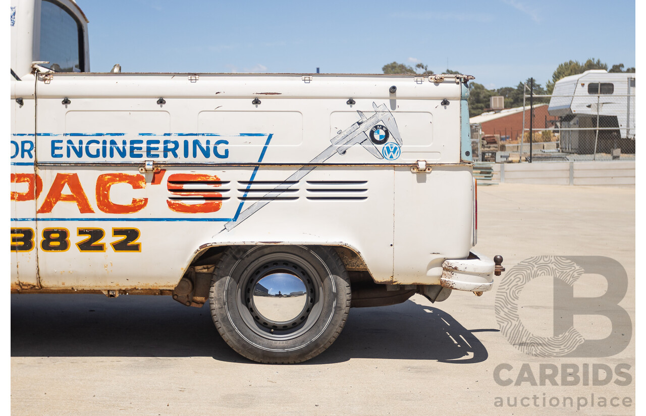 9/1975 Volkswagen Kombi Transporter Type 2 2d Crew Cab Utility White 1.8L