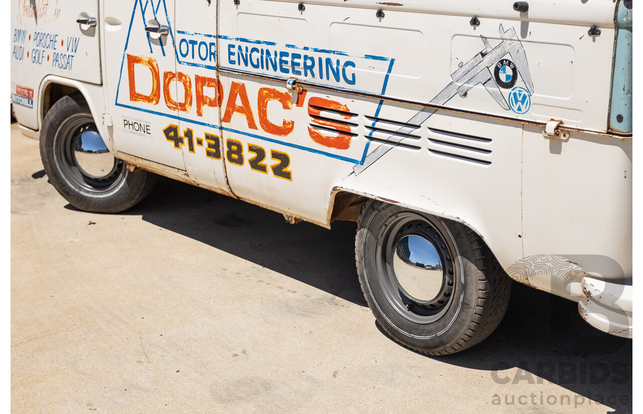 9/1975 Volkswagen Kombi Transporter Type 2 2d Crew Cab Utility White 1.8L