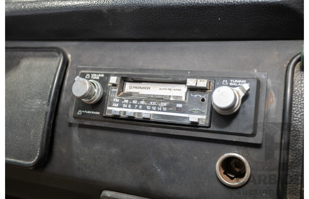 9/1975 Volkswagen Kombi Transporter Type 2 2d Crew Cab Utility White 1.8L