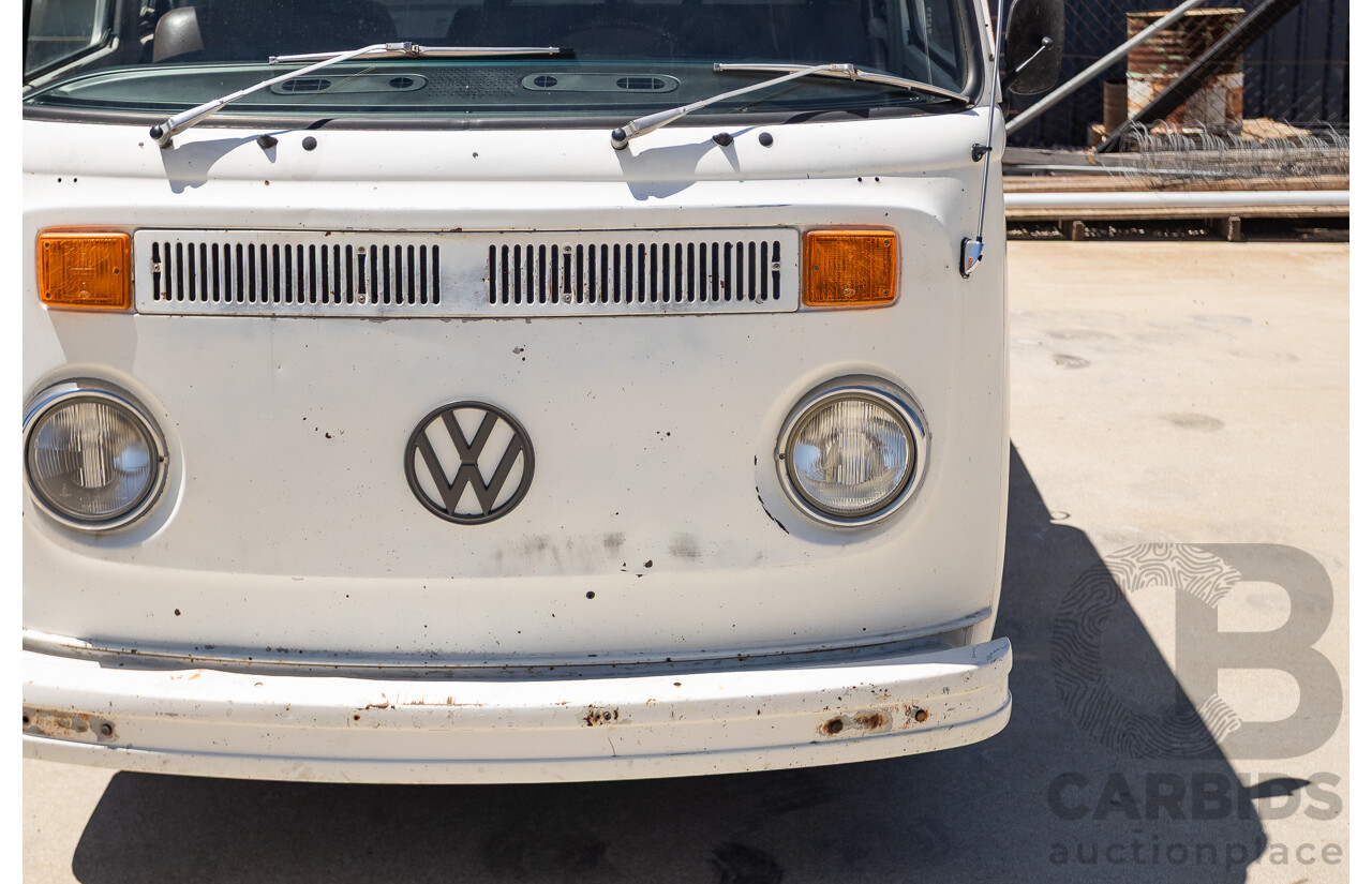 9/1975 Volkswagen Kombi Transporter Type 2 2d Crew Cab Utility White 1.8L