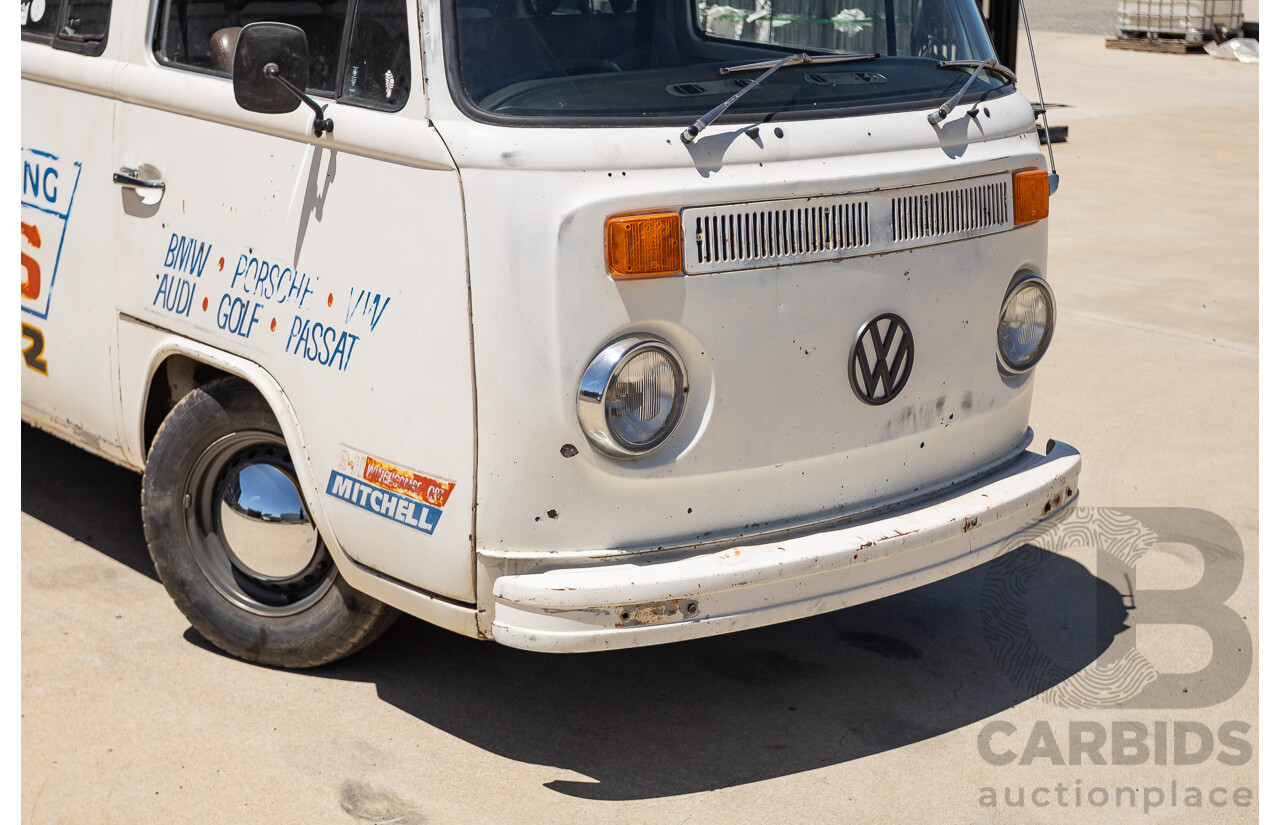 9/1975 Volkswagen Kombi Transporter Type 2 2d Crew Cab Utility White 1.8L