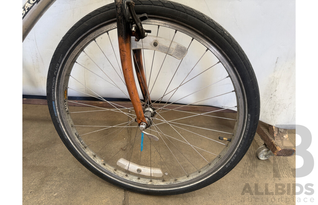 21 Inch Diamondback Storm Front Mountain Bike