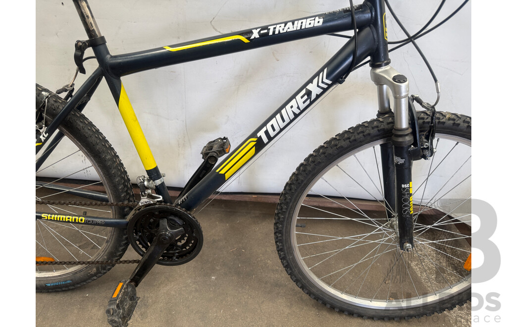 18 Inch Giant Tourex X-Train66 Front Suspension Mountain Bike