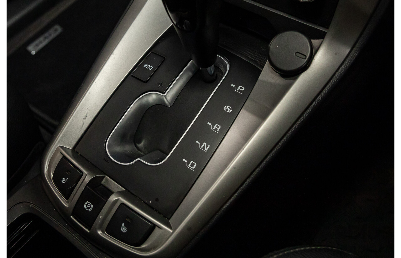 10/2014 Holden Captiva 7 LTZ (AWD) CG MY15 4d Wagon Champagne Silver Turbo Diesel 2.2L