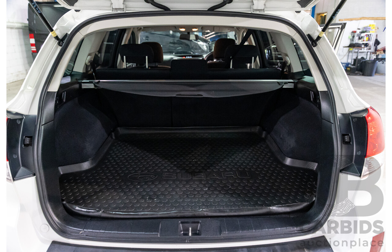 11/2010 Subaru Outback 2.5i MY11 4d Wagon Crystal White Pearl 2.5L