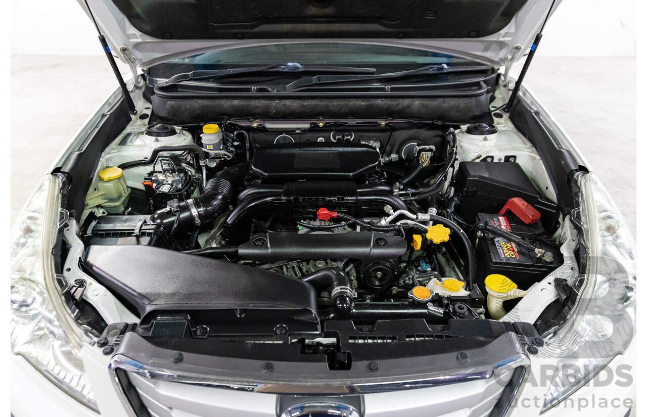 11/2010 Subaru Outback 2.5i MY11 4d Wagon Crystal White Pearl 2.5L