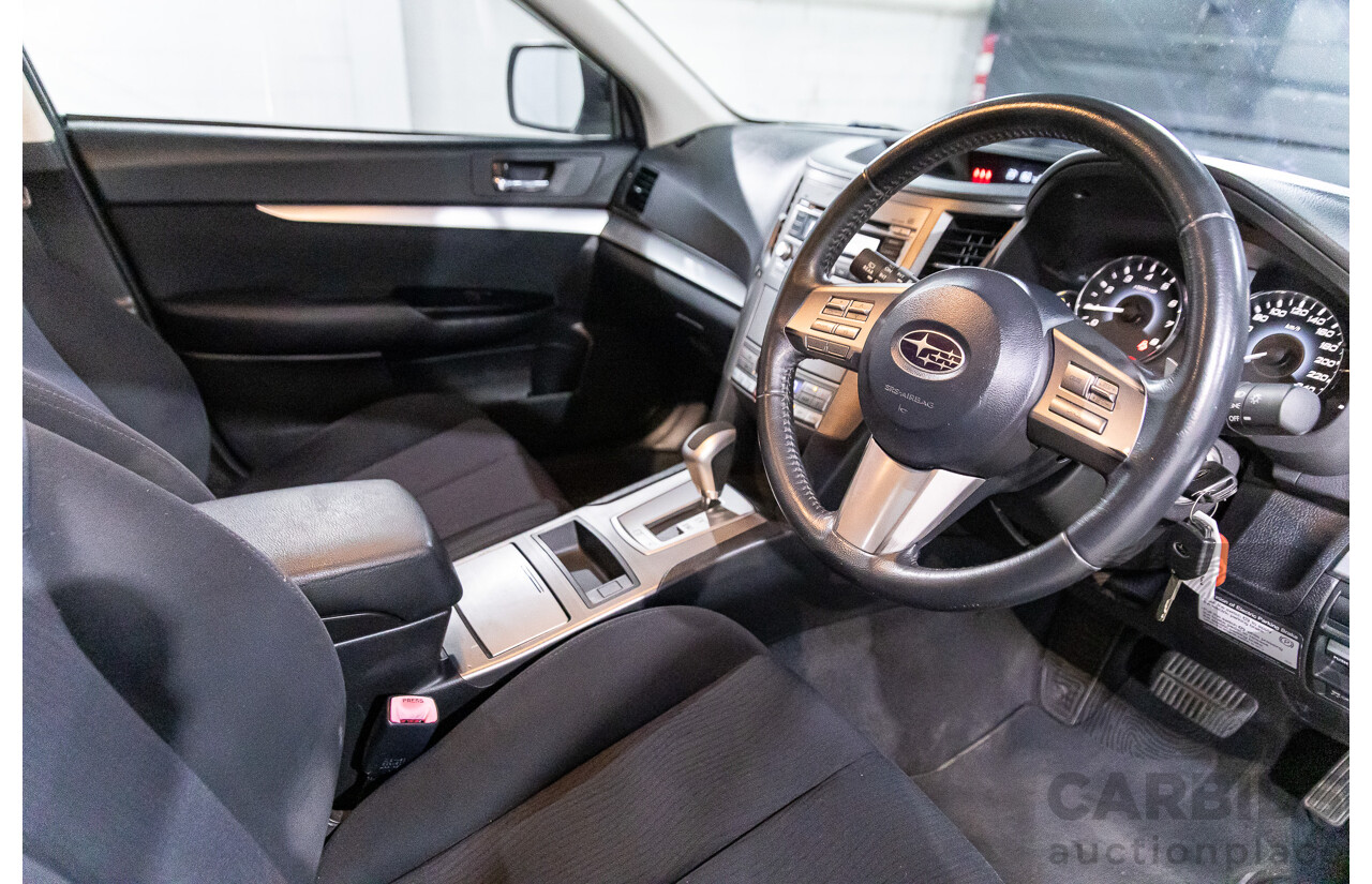 11/2010 Subaru Outback 2.5i MY11 4d Wagon Crystal White Pearl 2.5L