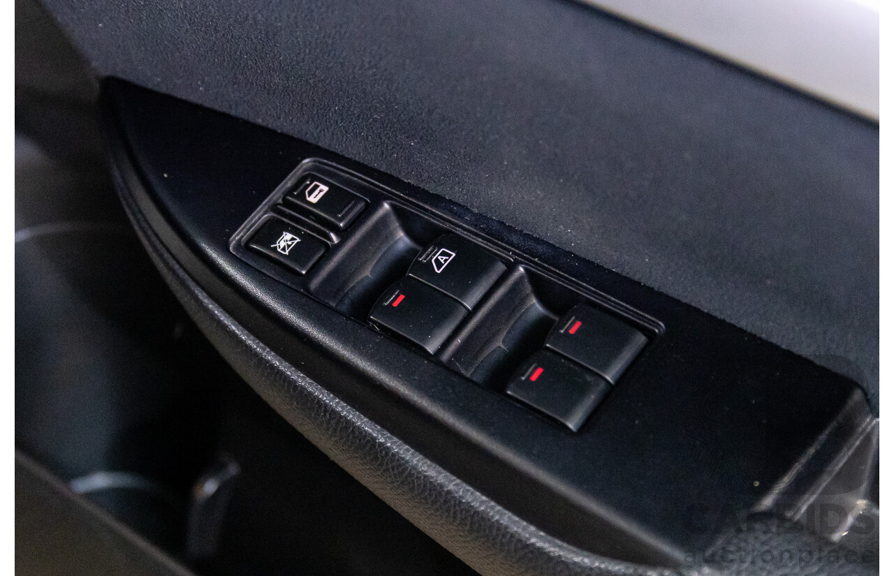 11/2010 Subaru Outback 2.5i MY11 4d Wagon Crystal White Pearl 2.5L