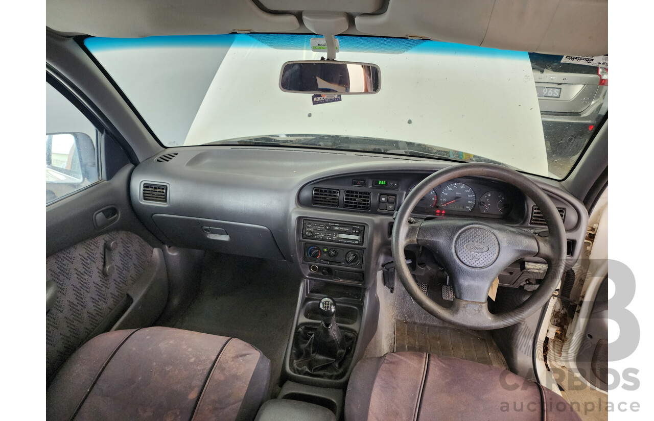 1/2000 Ford Courier XL PE Crew Cab P/Up White 2.6L