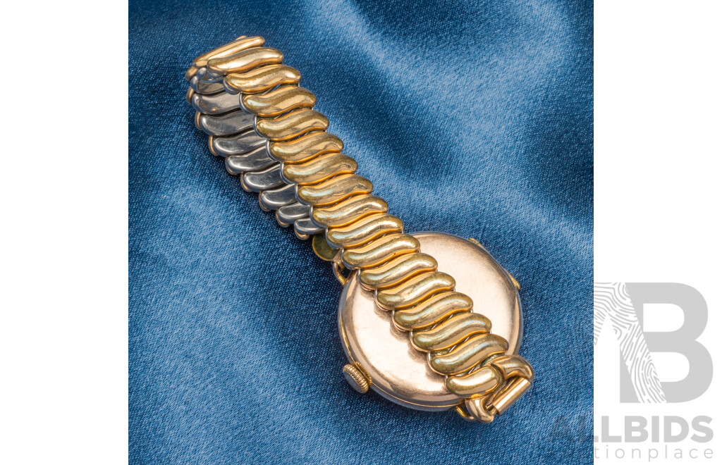 Vintage Ladies' 9ct Gold Hunter Case 17 Jewels Manual Wind Watch. Serial - 206501