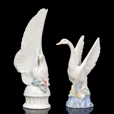 Pair of Nicely Glazed Porcelain Birds
