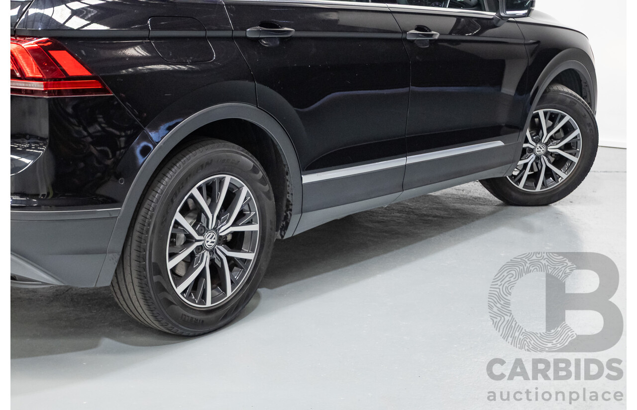 10/2017 Volkswagen Tiguan 110 TSI Comfortline 5NA MY18 4D Wagon Deep Black Pearl Turbo 1.4L