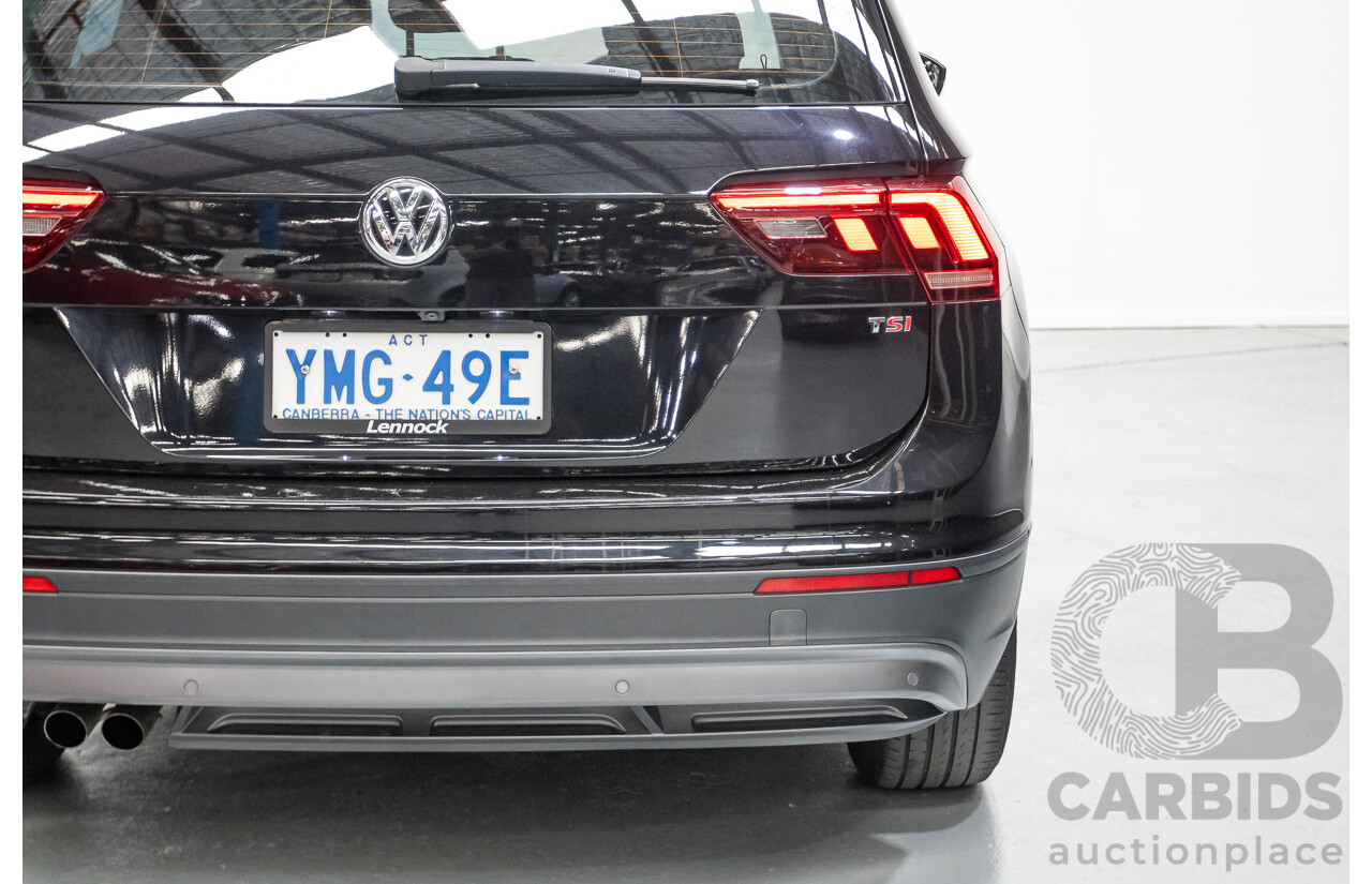 10/2017 Volkswagen Tiguan 110 TSI Comfortline 5NA MY18 4D Wagon Deep Black Pearl Turbo 1.4L
