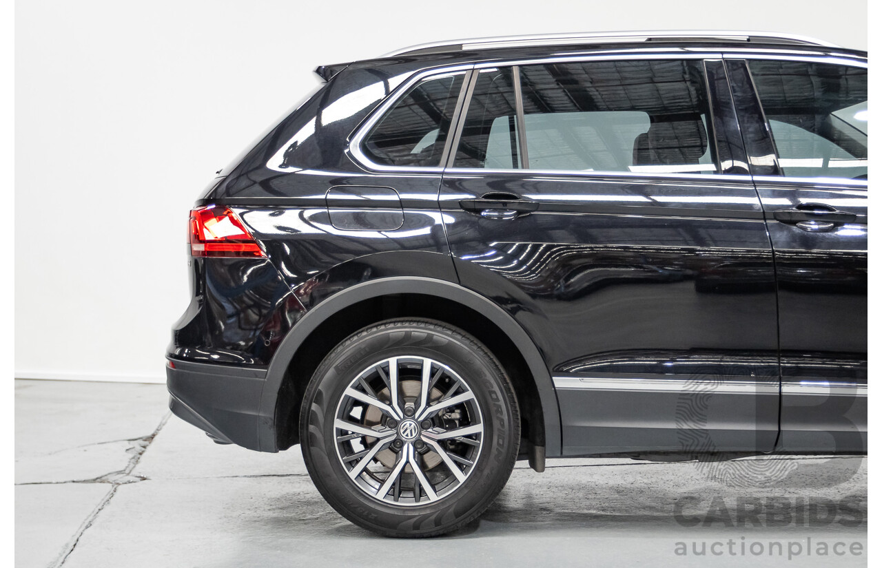 10/2017 Volkswagen Tiguan 110 TSI Comfortline 5NA MY18 4D Wagon Deep Black Pearl Turbo 1.4L